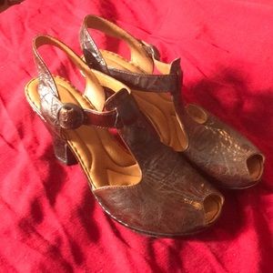 Adorable Retro pumps - so comfortable